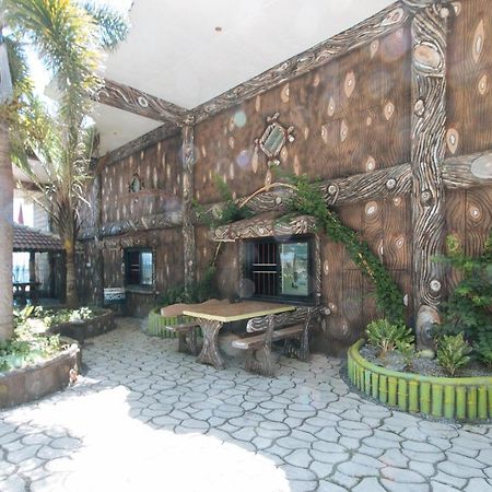 Reddoorz @ Seasun Beach Resort And Hotel Zambales Santa Cruz  Exterior photo