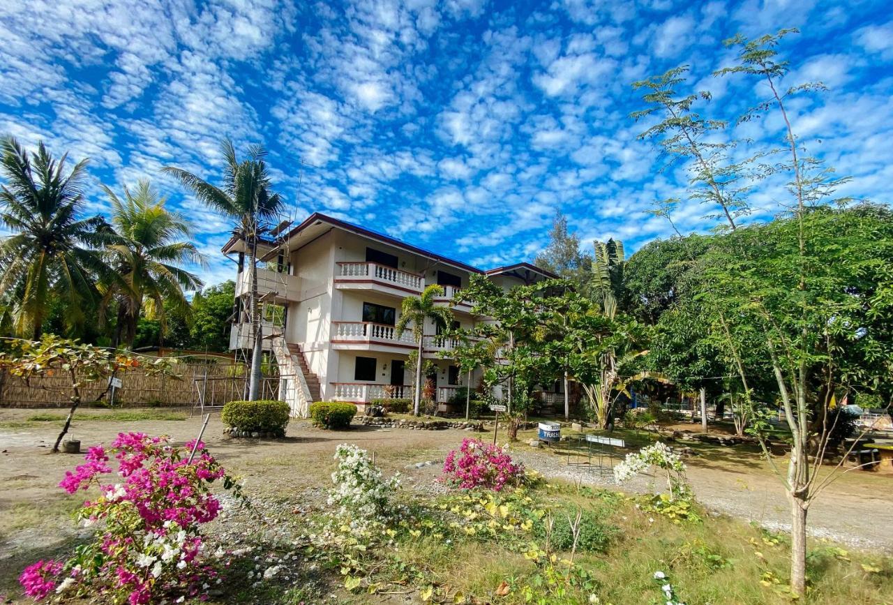 Reddoorz @ Seasun Beach Resort And Hotel Zambales Santa Cruz  Exterior photo