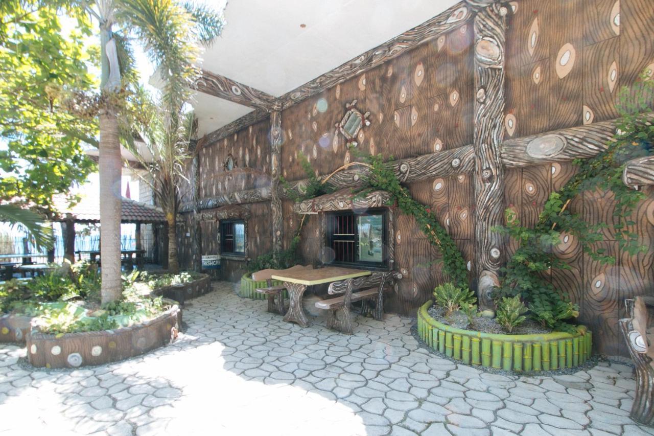 Reddoorz @ Seasun Beach Resort And Hotel Zambales Santa Cruz  Exterior photo